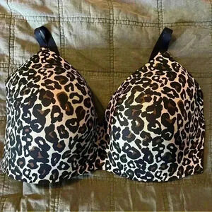 Knix Leopard Print Wing Woman, Size 8, Wireless Molded Cup Bra